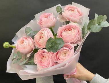 «Радости венец» Букет из ранункусов