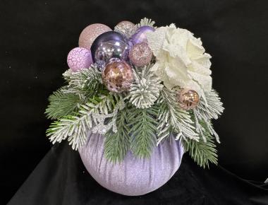 Новогодняя композиция «Бархатный шар зимы 1»