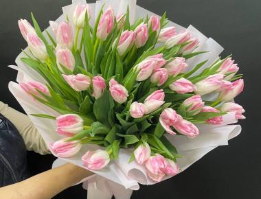 «Пробуждение чувств» Букет из тюльпанов