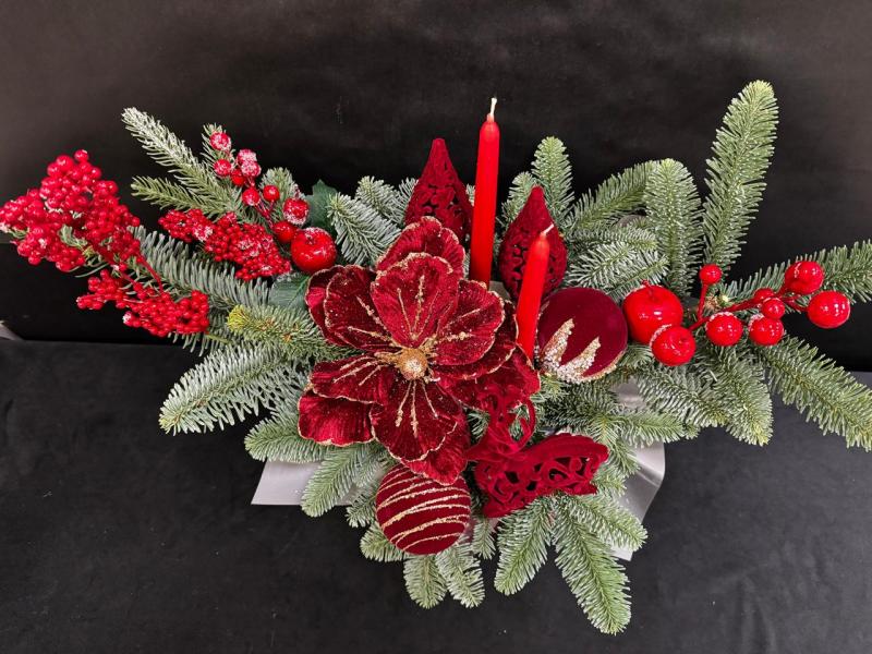 Яркие моменты зимы Композиция из нобилиса живая ель