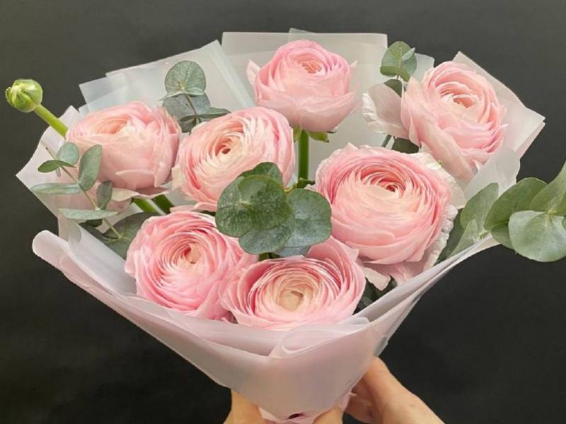 Радости венец Букет из ранункусов