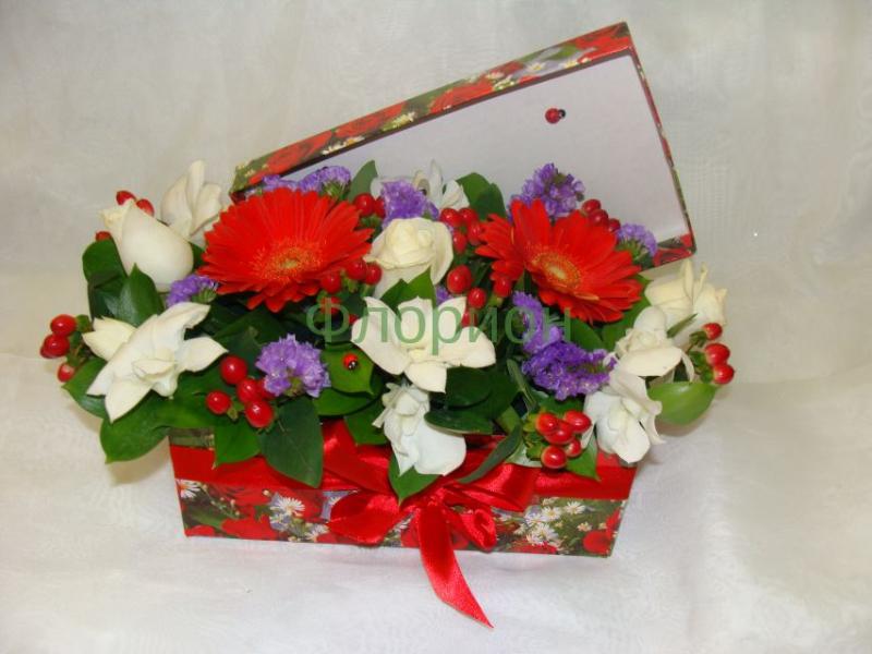 Цветы в коробке Секрет счастливой любви