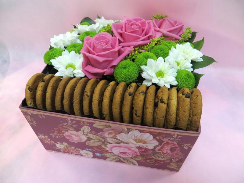 Цветы в коробке Виктория