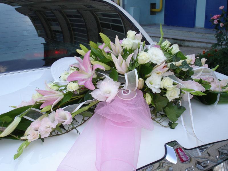Цветы для украшения свадебной машины Равновесие достижимо