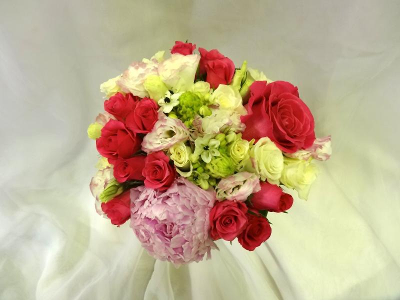 Букет невесты с розами Артемида