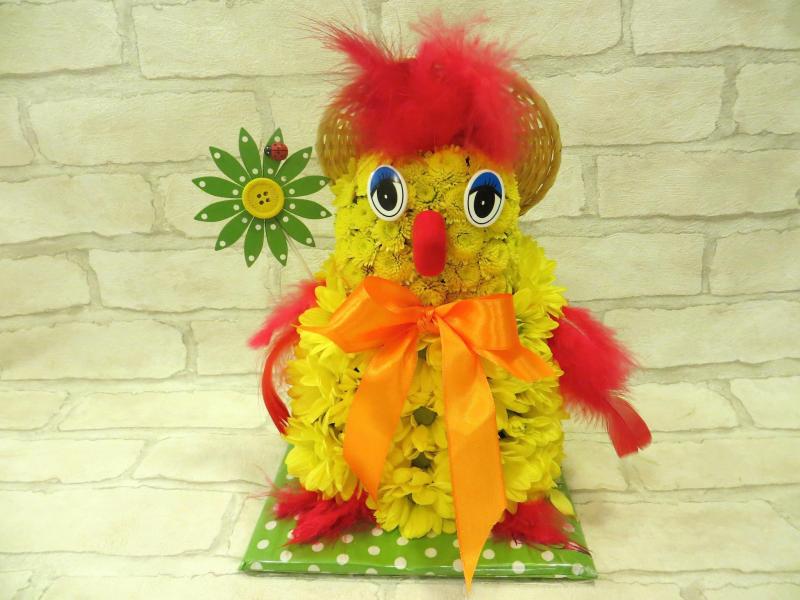 Букет-игрушка попугай из цветов детский Кеша