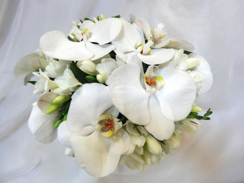 Свадебный букет с орхидеями Белое облако