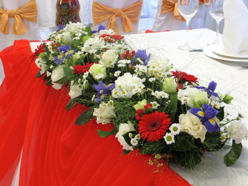 Свадьба. Свадебный стол Кавказский дворик (А)