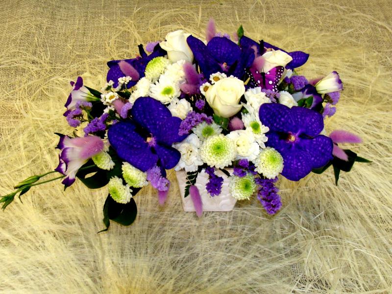 Композиция из цветов Небосвод