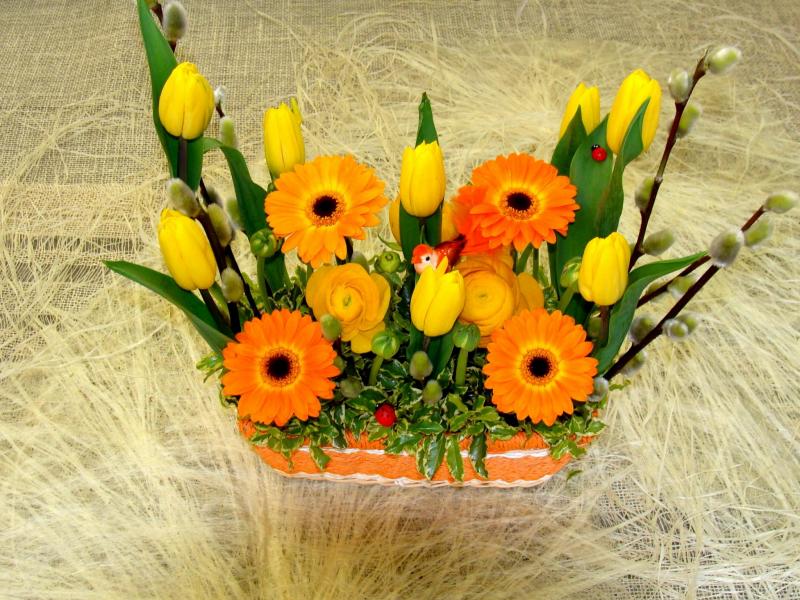 Композиция из цветов Весенняя радость