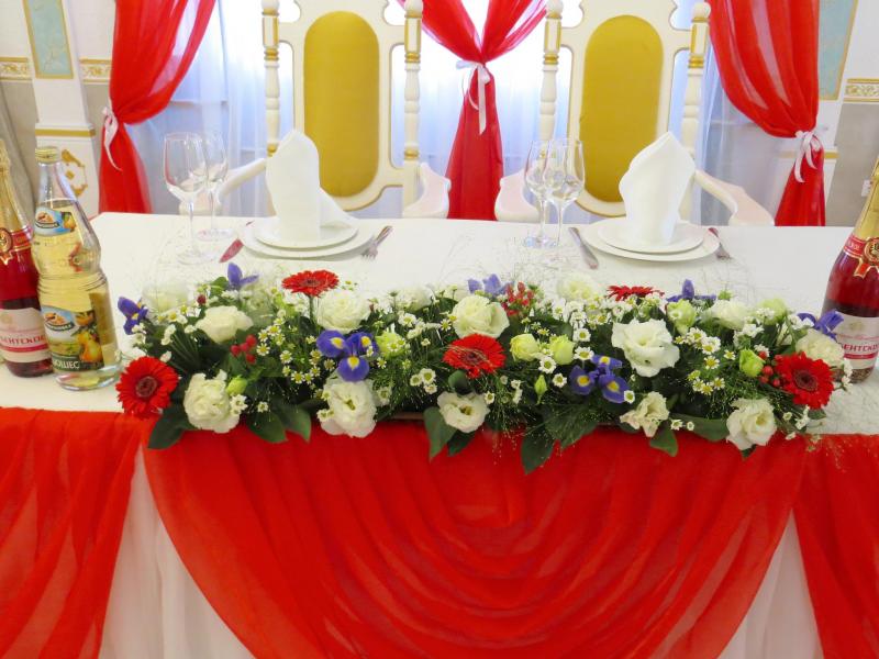 Свадьба. Свадебный стол Кавказский дворик (Б)