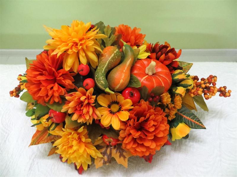 Осенний клад Настольные композиции из искусственных цветов