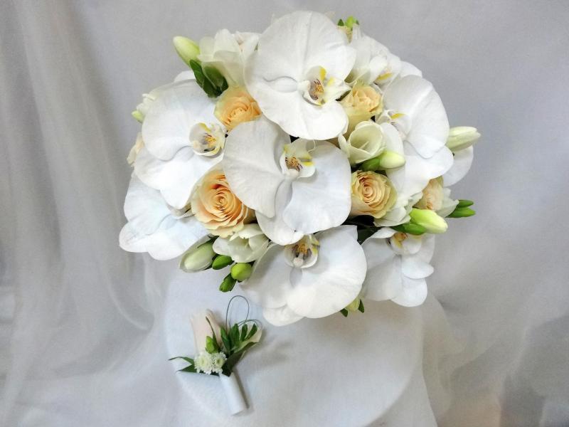Букет невесты из орхидей Снежок счастья