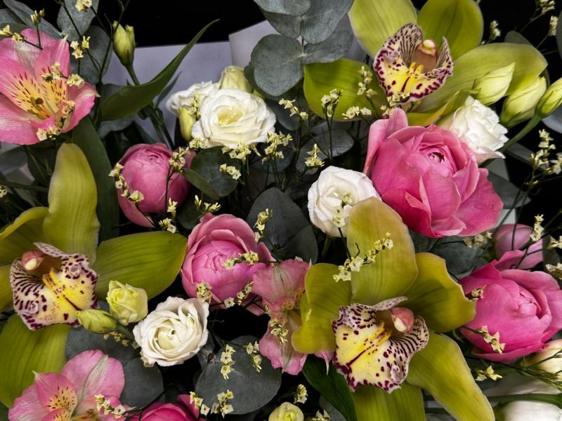 Цветы в коробке Сияние летнего дня