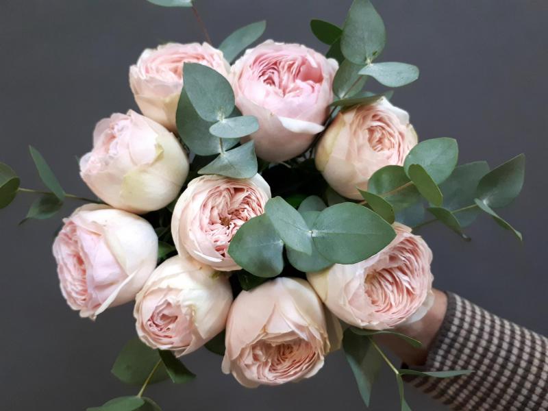 Букет невесты из роз Влюбиться в человека