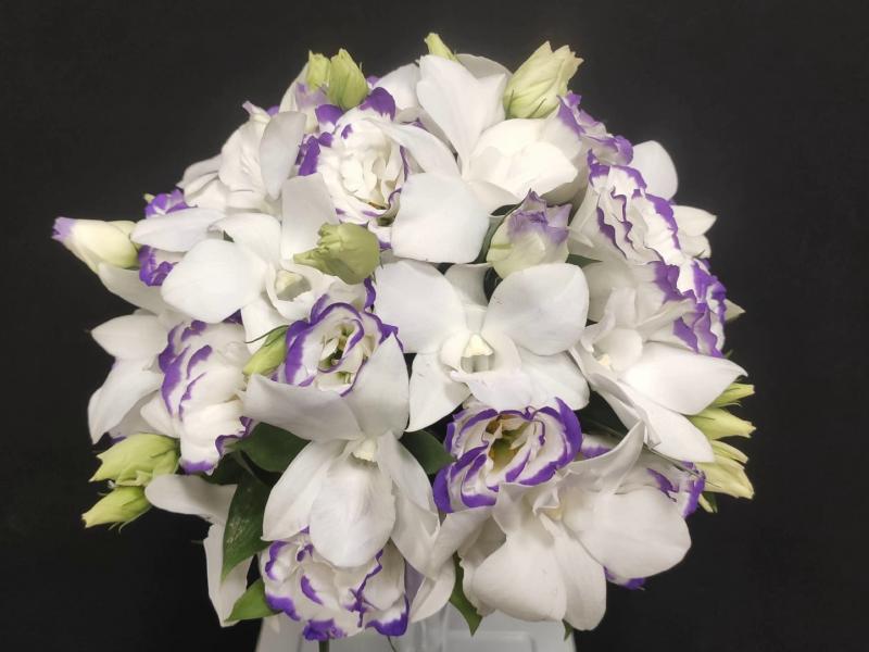 Свадебный букет с орхидеями Бесконечность