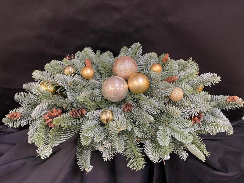 Золотистый иней 1 Новогодняя композиция из нобилиса 