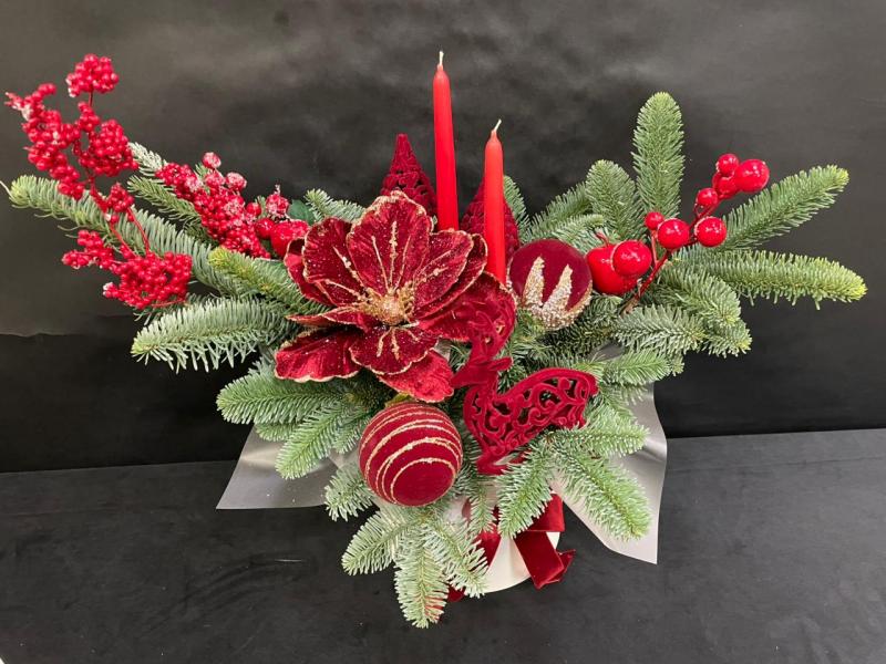 Яркие моменты зимы Композиция из нобилиса живая ель