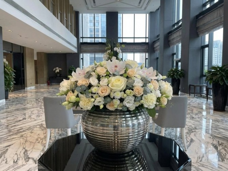 Композиция из живых цветов Флагман офиса №2 