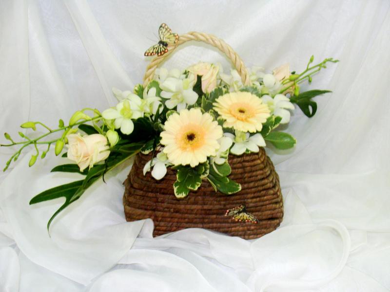 Композиция с цветами Сумочка с цветами