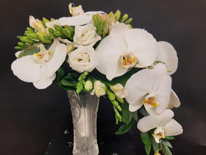 Свадебный букет из орхидей Свежее дыхание