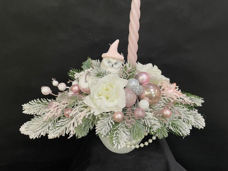 Новогодняя композиция со свечой Розовая шапочка