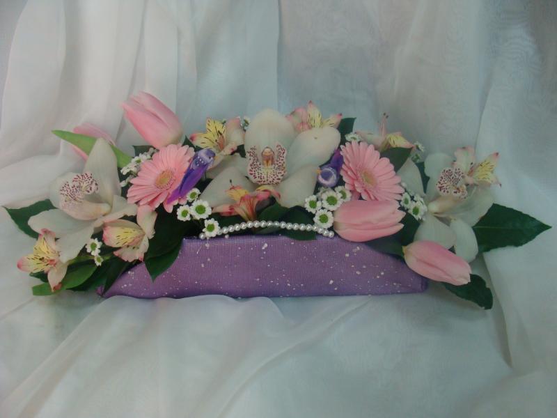 Композиция с цветами Сумочка с цветами 10