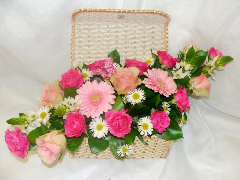 Композиция из цветов Творение