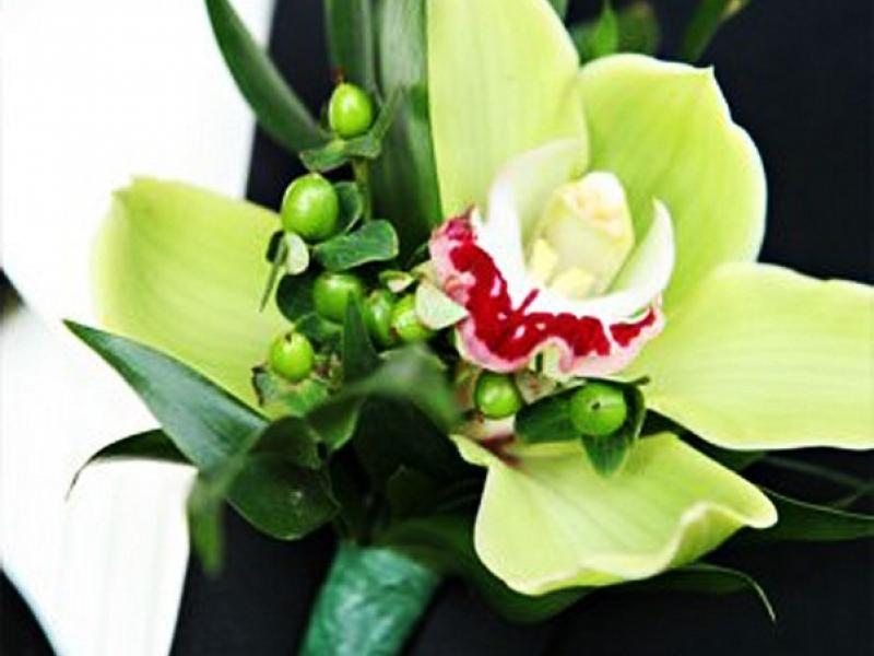Бутоньерка жениха Орхидея 2