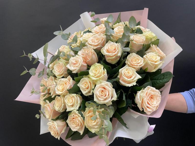 Букет с розами Свет теплых глаз