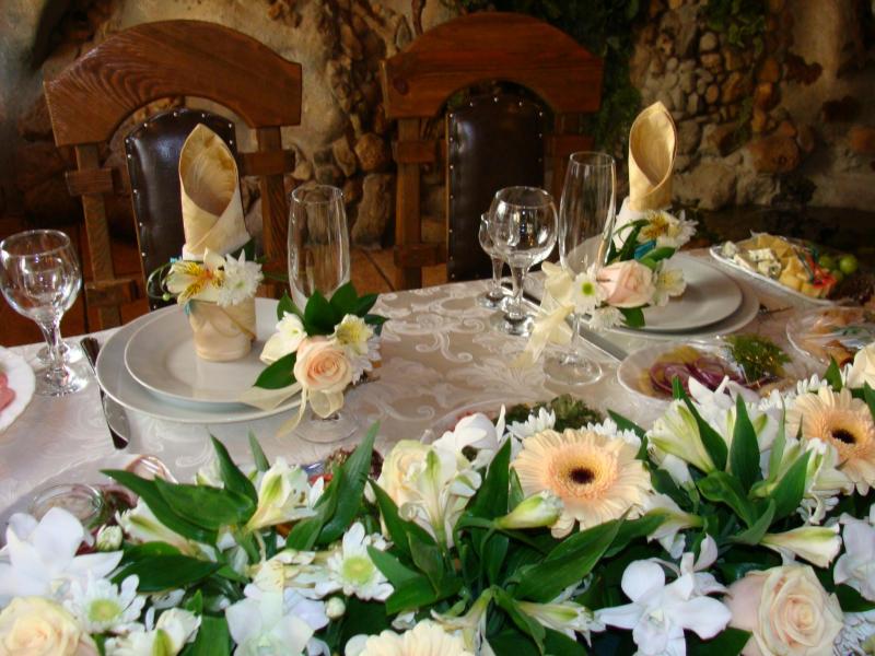 Свадьба. Свадебный стол Лира (А)