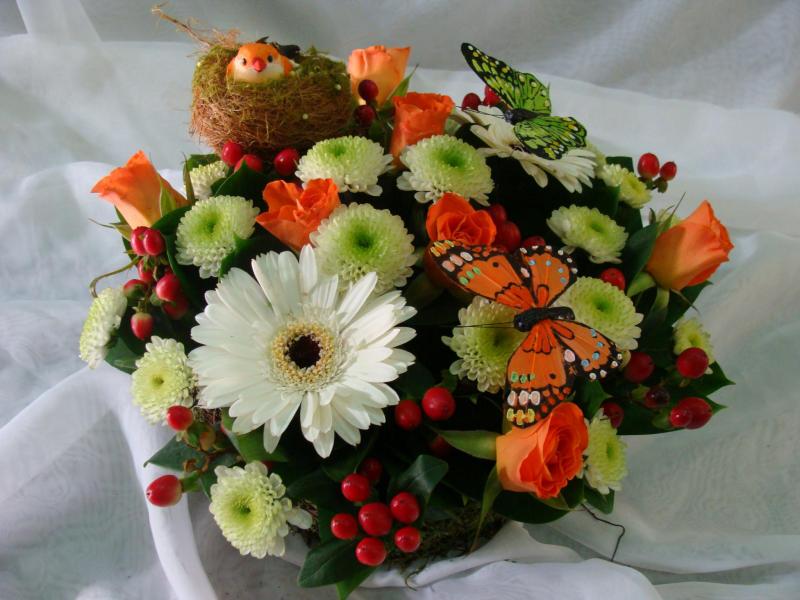 Композиция из живых цветов Лето
