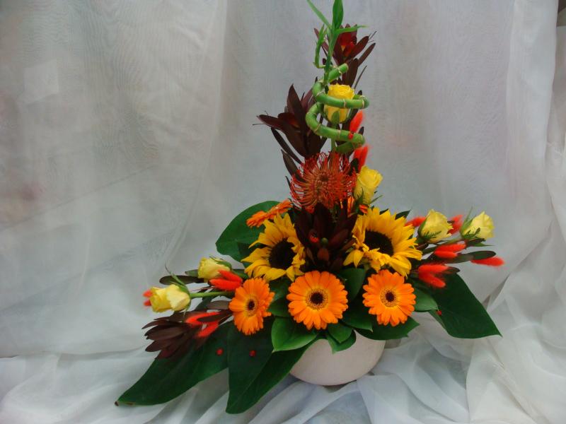 Композиция из цветов Юбилейная 1