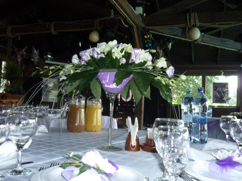 Цветы для оформления свадьбы. Стол гостей Сирень (Б)