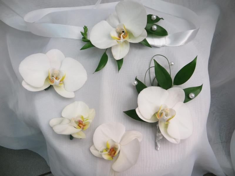 Цветы для украшения невесты Свадебный переполох