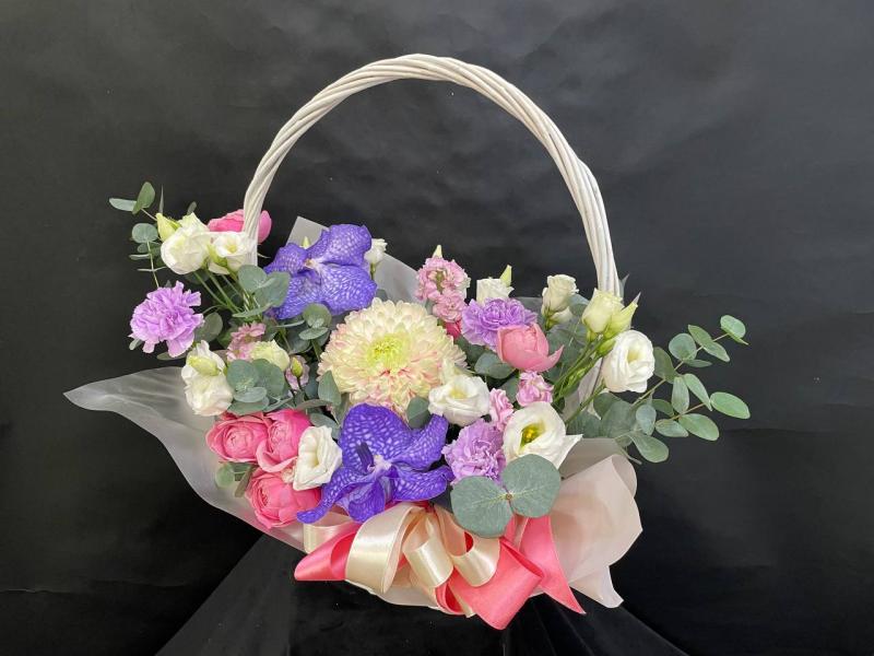 Корзина из цветов И день настал