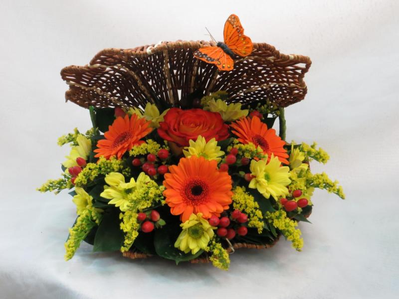 Композиция из цветов врачу Сокровище