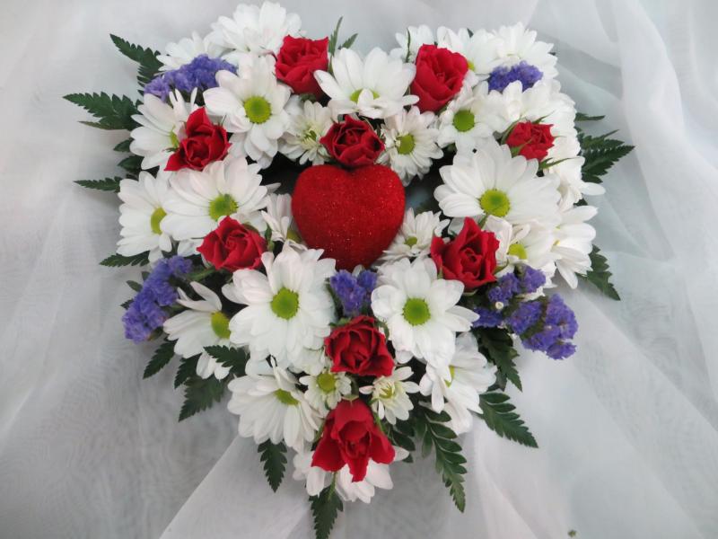 Композиция из цветов Искры любви