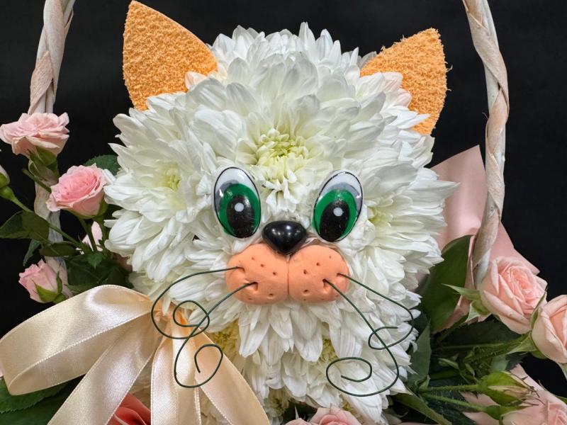 Фигурка из цветов собачка Найти ласковое слово