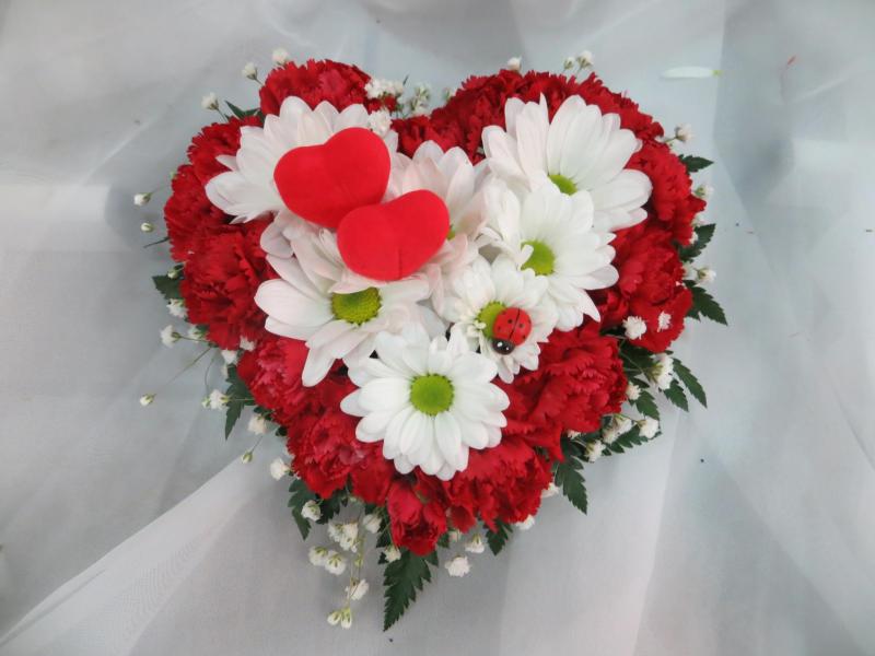 Композиция из цветов Сердце 1