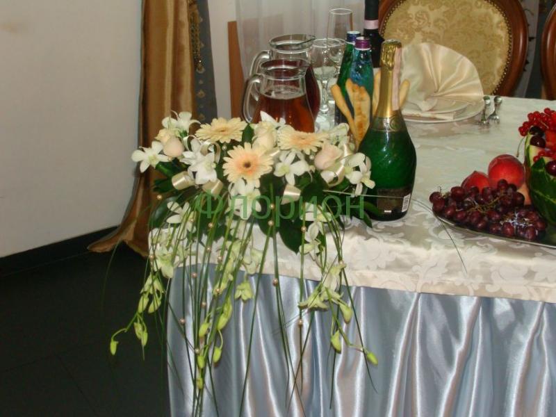 Угловая композиция на свадебный стол Арт Холл