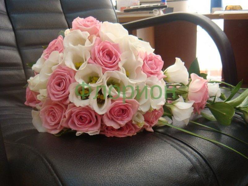 Букет невесты из роз Веселые огоньки