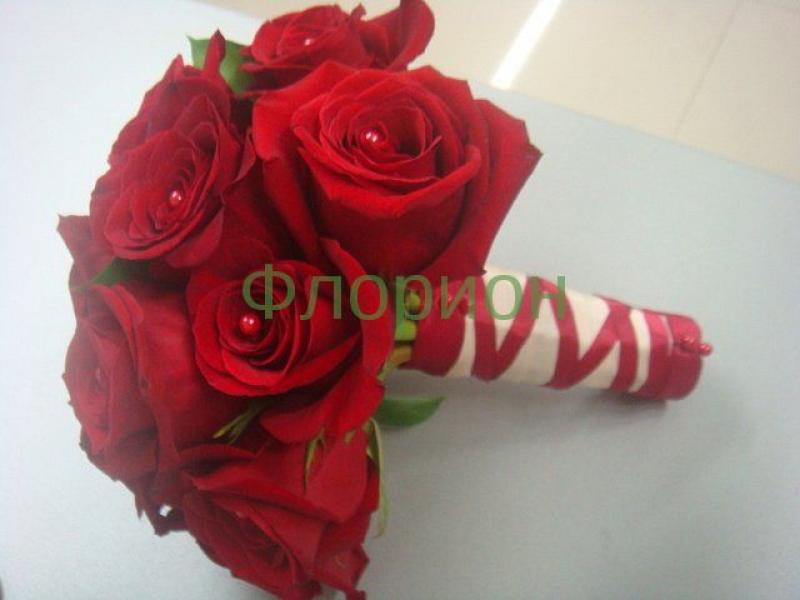 Букет невесты из роз Красный
