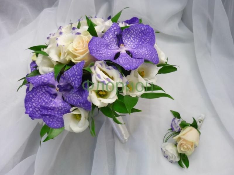 Букет невесты из роз Кремово-сиреневый