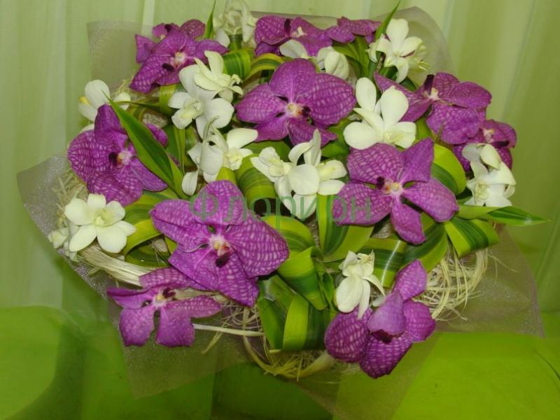 Букет из орхидей Валя
