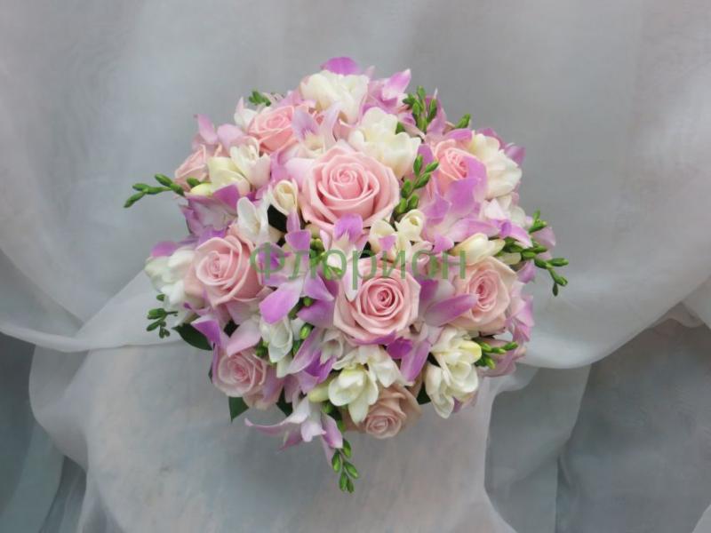 Букет невесты из орхидей Бело-розовый