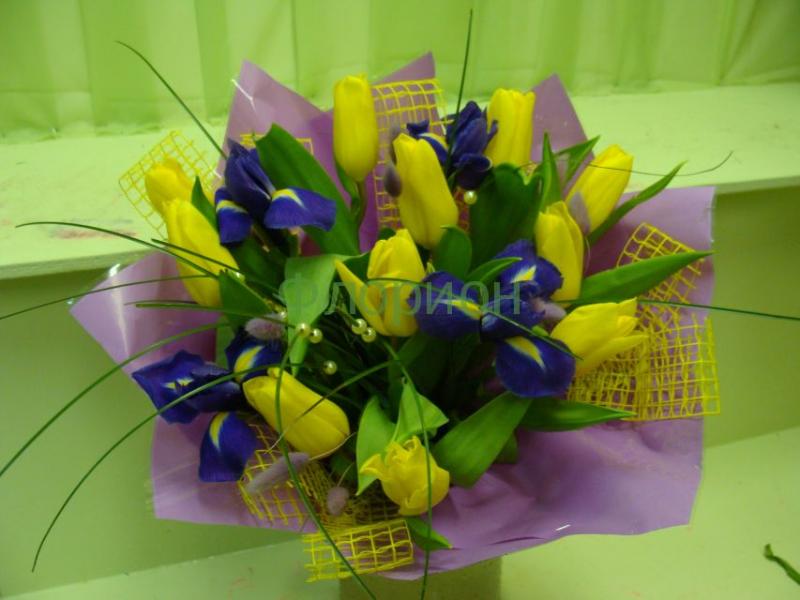 Букет из тюльпанов Фиолет