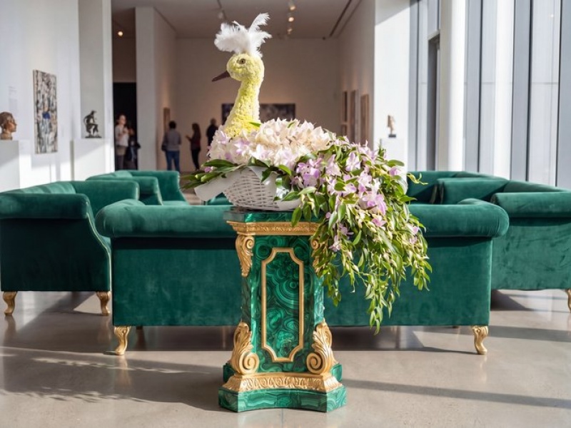 Фигурка из цветов Птица счастья