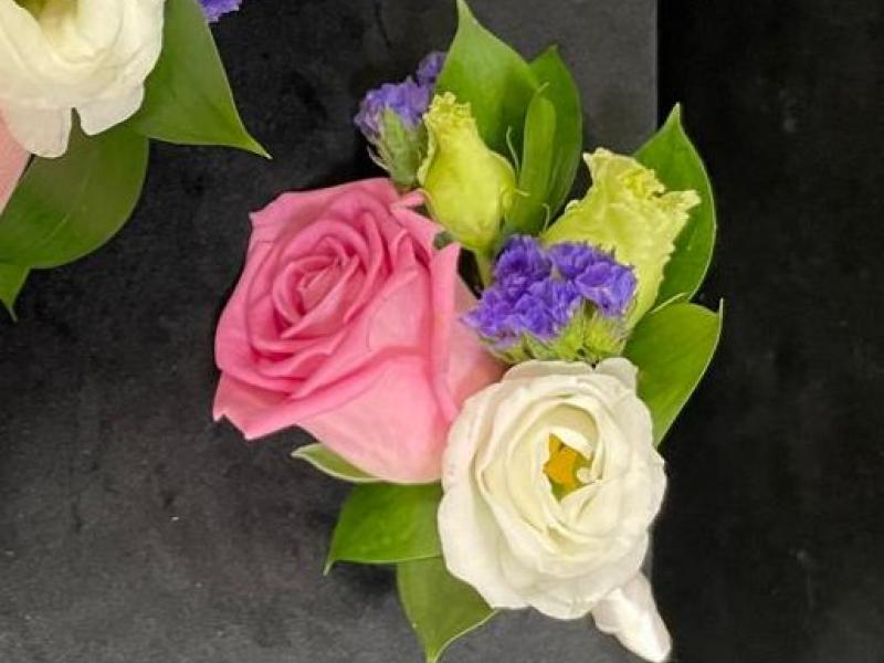 Свадебная бутоньерка Радостное биение