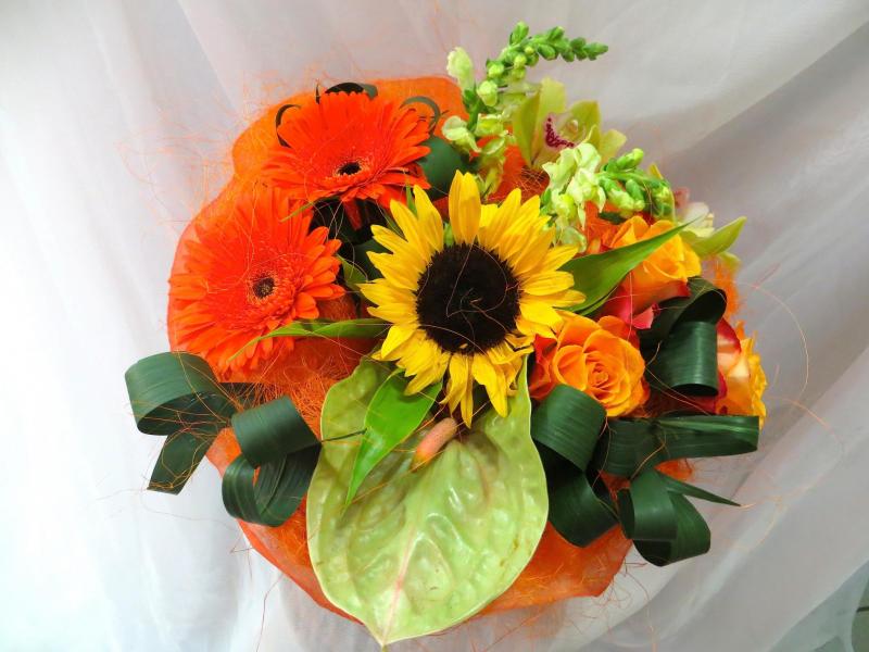 Букет на день рождения Солнце в облаках